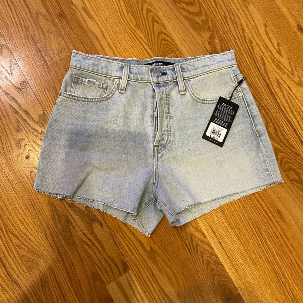 Hudson “ Cara” classic denim short
